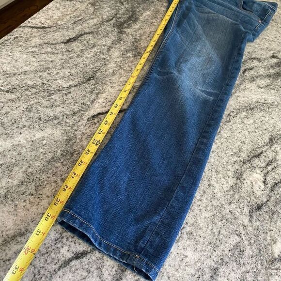 New York & Company Size 6 Jeans Slim Slouch Straight Leg Medium Wash - Picture 9 of 12